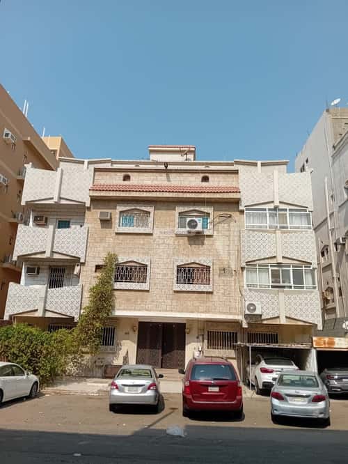 عمارة 525 متر مربع ب 3 أدوار واجهة جنوبية البوادي، شمال جدة، جدة