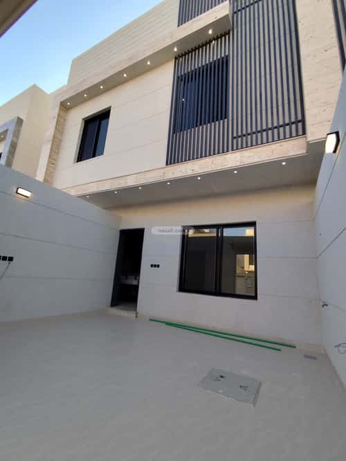 فيلا 252 متر مربع شرقية على شارع 20م عكاظ، جنوب الرياض، الرياض