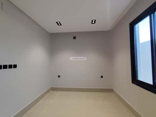 فيلا 252 متر مربع شرقية على شارع 20م عكاظ، جنوب الرياض، الرياض