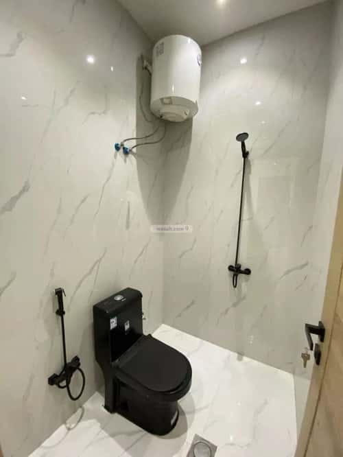 فيلا 200 متر مربع واجهة جنوبية ب 6 غرف العريجاء الغربي، غرب الرياض، الرياض