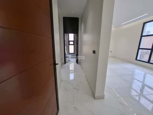 Floor 220 SQM with 5 Bedrooms Al-Muanisiyah, East Riyadh, Riyadh