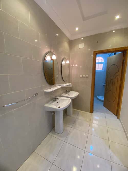 Apartment with 5 Bedrooms Al-Qayem Al-A'La, Alttayif