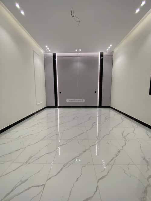 فيلا 381 متر مربع شرقية على شارع 20م الرحاب، الطائف