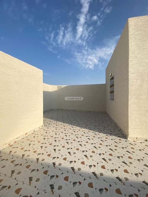 فيلا 381 متر مربع شرقية على شارع 20م الرحاب، الطائف