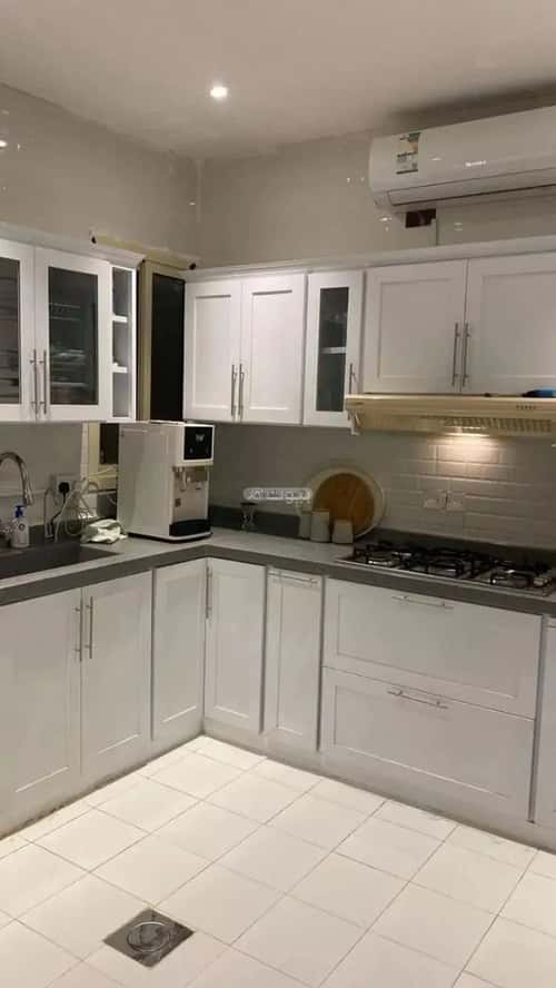 Floor 153 SQM with 5 Bedrooms Ash-Shifa, South Riyadh, Riyadh