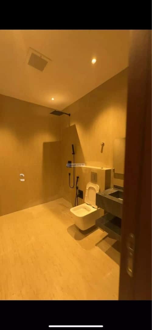 فيلا 250 متر مربع شمالية على شارع 20م السويدي، غرب الرياض، الرياض