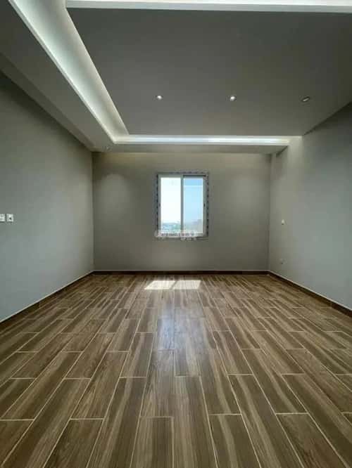 5 bedroom apartment in Al Aziziyah