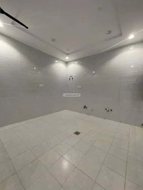 5 bedroom apartment in Al Marwa