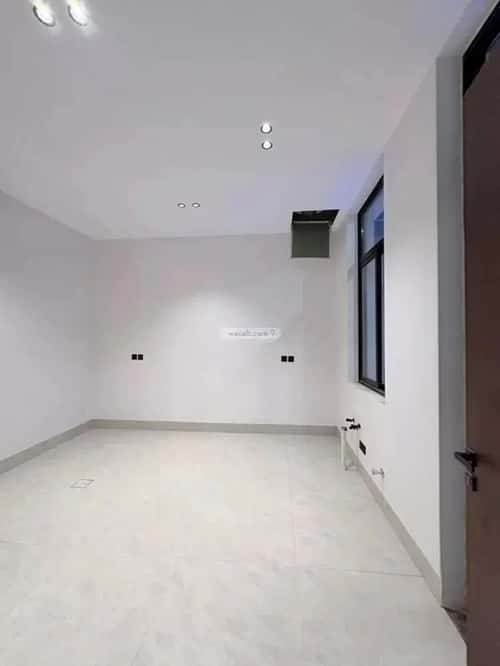 5 bedroom villa in Al Mahdiyyah