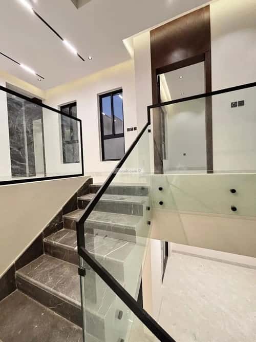 5 bedroom villa in Al Mahdiyyah