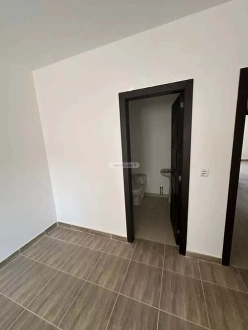 فيلا 195 متر مربع واجهة شرقية ب 5 غرف مطار الملك خالد الدولي، شمال الرياض، الرياض