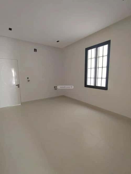 فيلا 300 متر مربع غربية على شارع 15م الخليج، شرق الرياض، الرياض