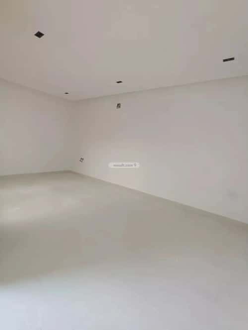 فيلا 300 متر مربع غربية على شارع 15م الخليج، شرق الرياض، الرياض