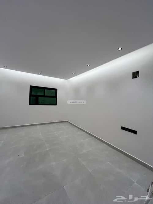 Floor 249 SQM with 5 Bedrooms Al-Maizaliyah, East Riyadh, Riyadh