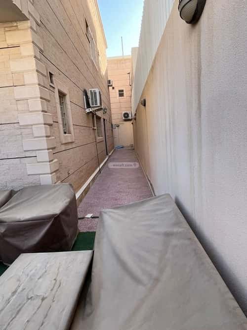 فيلا 215 متر مربع شرقية على شارع 15م النهضة، شرق الرياض، الرياض