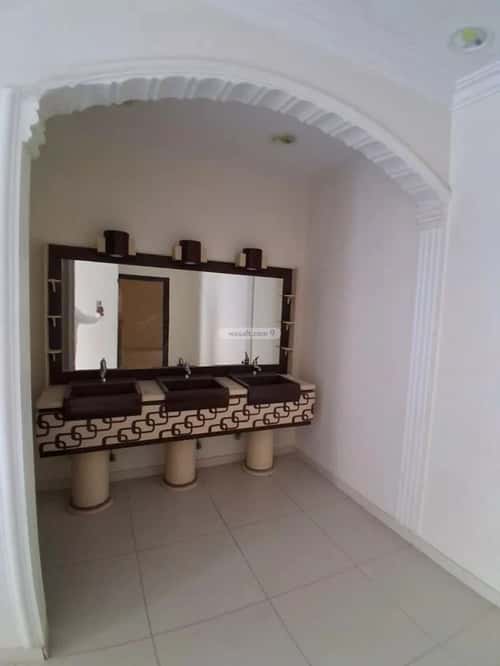 Villa 375 SQM Facing North with 7 Bedrooms Al-Khaleej, East Riyadh, Riyadh
