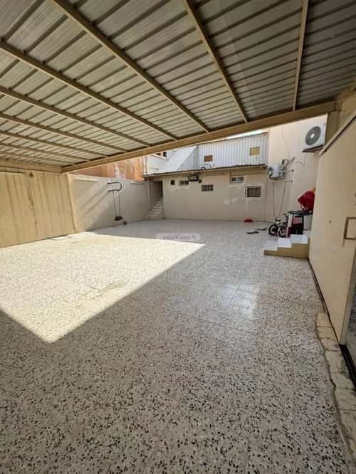 فيلا 750 متر مربع شرقية على شارع 10م النسيم الغربي، شرق الرياض، الرياض