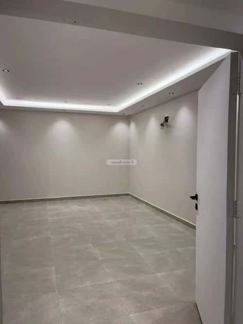 Floor 222 SQM with 5 Bedrooms Al-Maizaliyah, East Riyadh, Riyadh