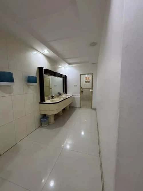 Villa 676 SQM Facing North on 15m Width Street Al-Khaleej, East Riyadh, Riyadh