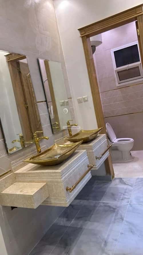 فيلا 300 متر مربع شمالية على شارع 20م الرمال، شرق الرياض، الرياض