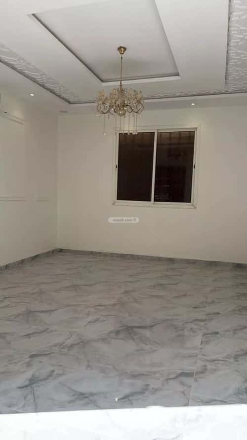 فيلا 300 متر مربع شمالية على شارع 20م الرمال، شرق الرياض، الرياض