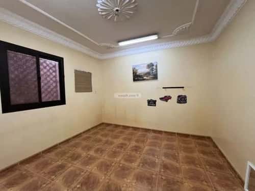 Villa 400 SQM Facing North West on 15m Width Street Middle Al-Uraija, West Riyadh, Riyadh