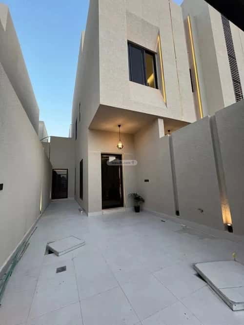 Floor 161 SQM with 5 Bedrooms Shubra, West Riyadh, Riyadh