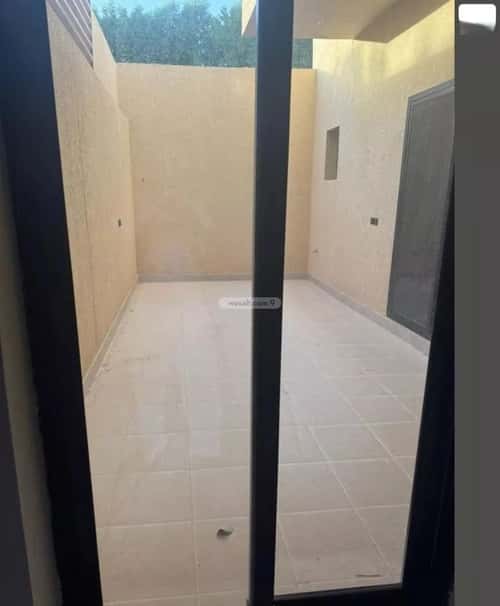 دور 193 متر مربع ب 4 غرف ظهرة البديعة، غرب الرياض، الرياض