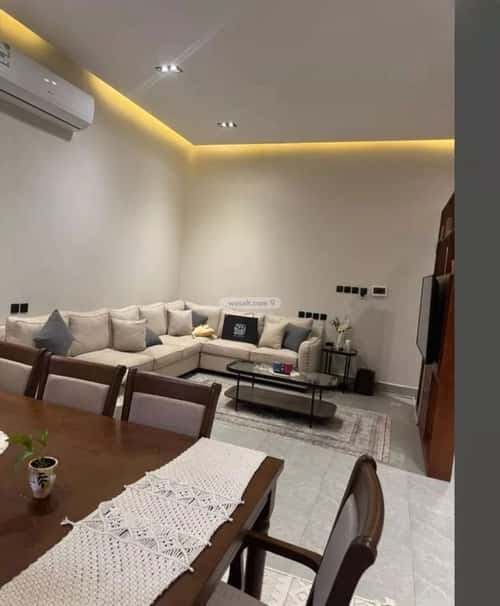 Floor 193 SQM with 4 Bedrooms Dahrat Al-Badeah, West Riyadh, Riyadh