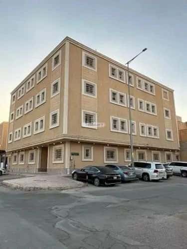 Building 750 SQM Facing North Irqah, West Riyadh, Riyadh