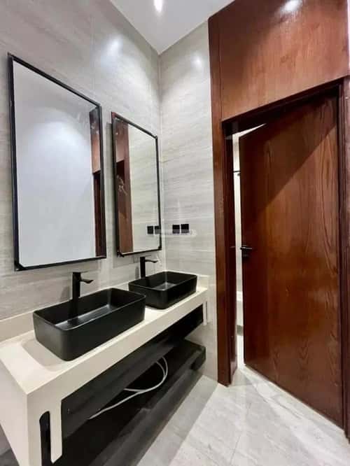 Floor 206 SQM with 4 Bedrooms Twaeeq, West Riyadh, Riyadh