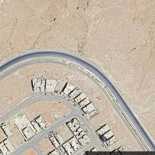 Building 450 SQM Facing East Al-Mahdiyah, West Riyadh, Riyadh