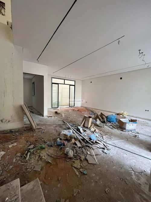 Villa 300 SQM Facing North on 25m Width Street Al-Mahdiyah, West Riyadh, Riyadh