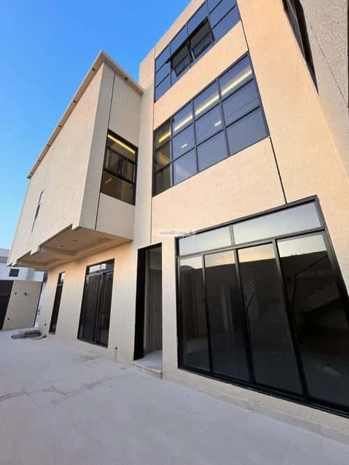 فيلا 308 متر مربع شمالية غربية على شارع 25م المهدية، غرب الرياض، الرياض