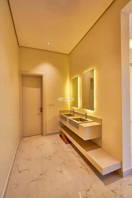 فيلا 375 متر مربع جنوبية على شارع 20م المهدية، غرب الرياض، الرياض