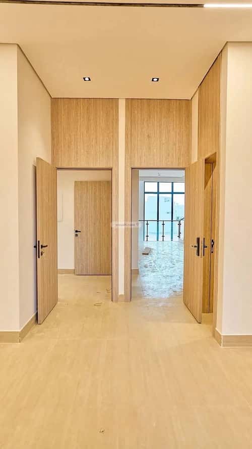 Building 899 SQM Facing North Al-Mahdiyah, West Riyadh, Riyadh