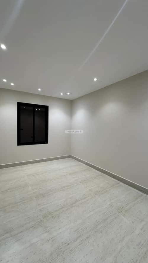 Villa 384 SQM Facing West on 24m Width Street King Fahad Dist, Aldammam