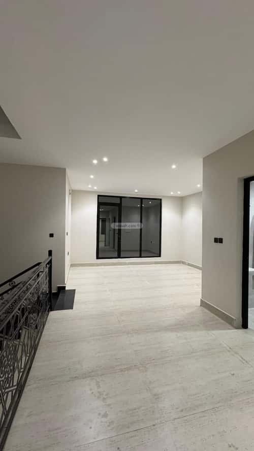 Villa 384 SQM Facing West on 24m Width Street King Fahad Dist, Aldammam