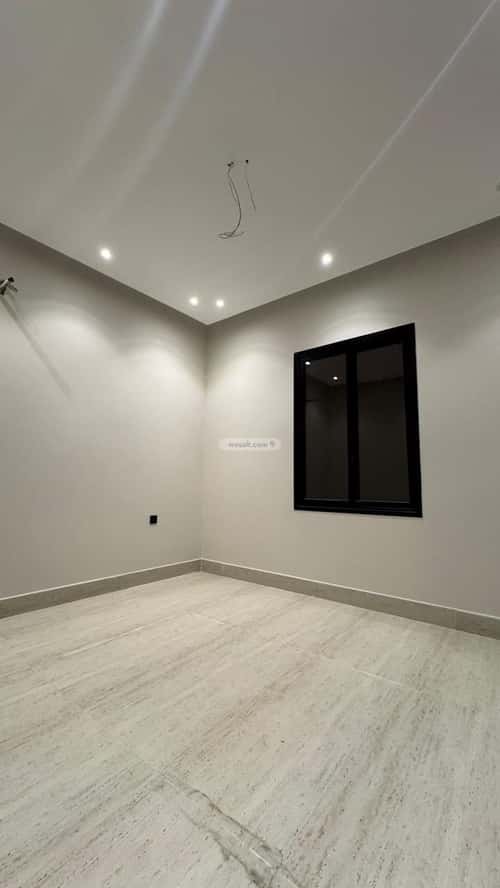 Villa 384 SQM Facing West on 24m Width Street King Fahad Dist, Aldammam