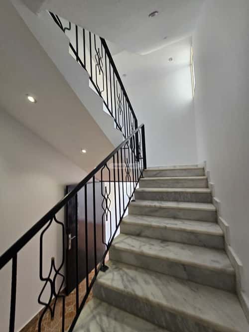 فيلا 337 متر مربع شرقية على شارع 14م الياسمين، شمال الرياض، الرياض