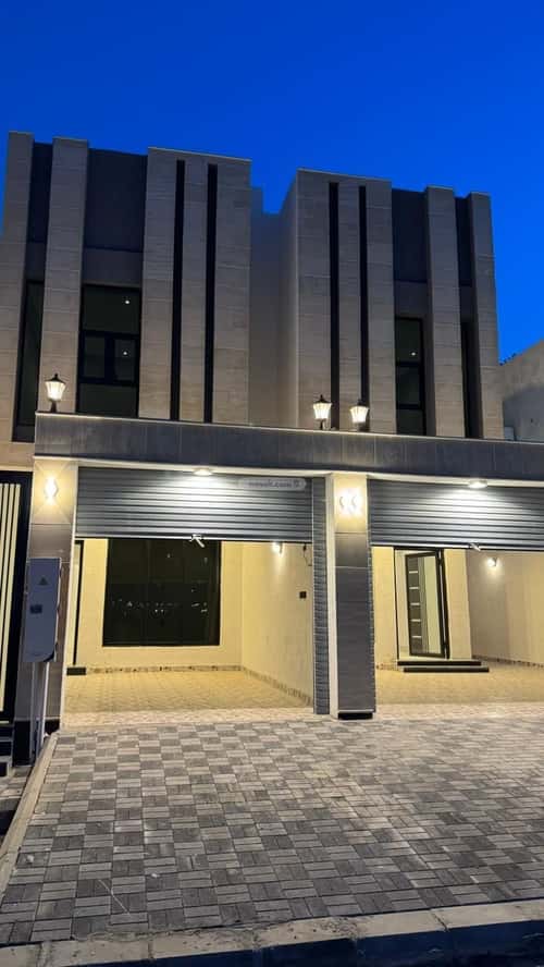 فيلا 226 متر مربع شمالية على شارع 24م ضاحية الملك فهد، الدمام