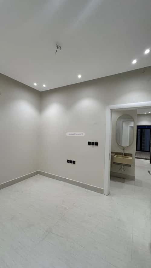 فيلا 226 متر مربع شمالية على شارع 24م ضاحية الملك فهد، الدمام