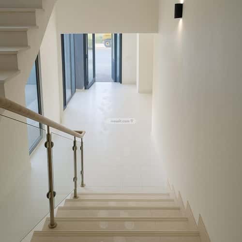 فيلا 350 متر مربع واجهة شمالية ب 4 غرف عريض، جنوب الرياض، الرياض