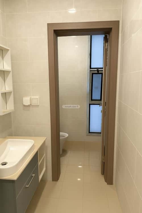 فيلا 350 متر مربع واجهة شمالية ب 4 غرف عريض، جنوب الرياض، الرياض