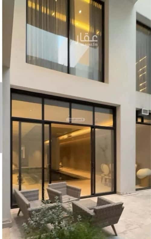 فيلا 500 متر مربع شمالية على شارع 25م الملقا، شمال الرياض، الرياض