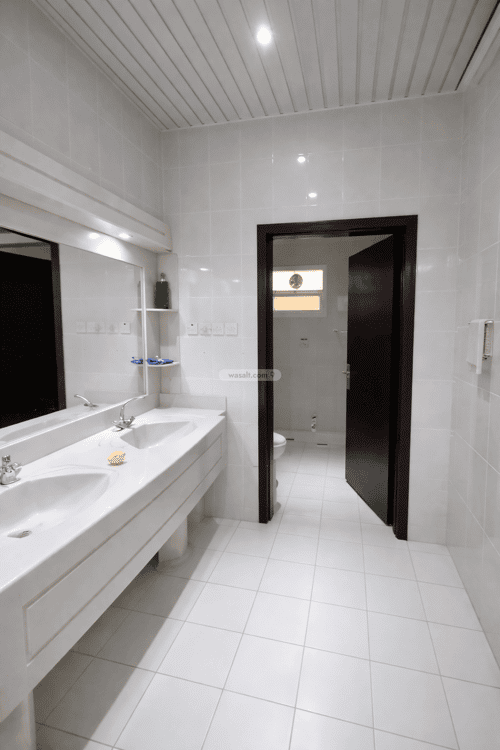 فيلا 500 متر مربع شمالية على شارع 15م الزهرة، غرب الرياض، الرياض