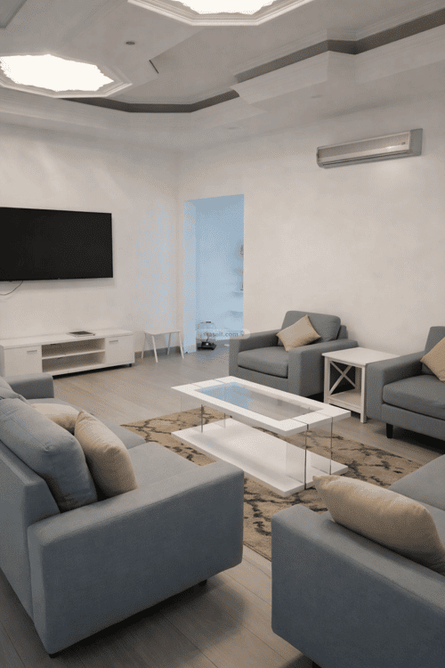 فيلا 500 متر مربع شمالية على شارع 15م الزهرة، غرب الرياض، الرياض