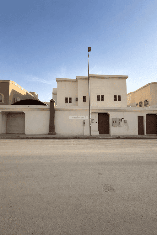 فيلا 500 متر مربع شمالية على شارع 15م الزهرة، غرب الرياض، الرياض
