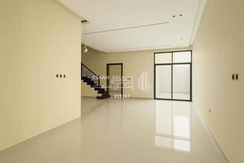 فيلا 236 متر مربع غربية على شارع 24م ضاحية الملك فهد، الدمام