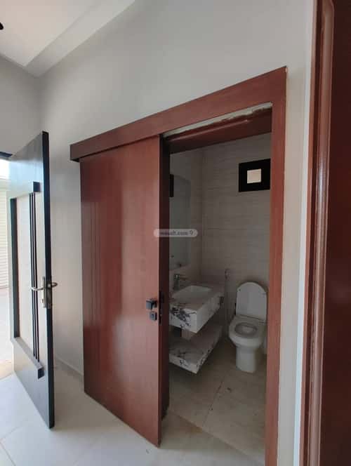 فيلا 379 متر مربع جنوبية على شارع 16م الرياض، شمال جدة، جدة